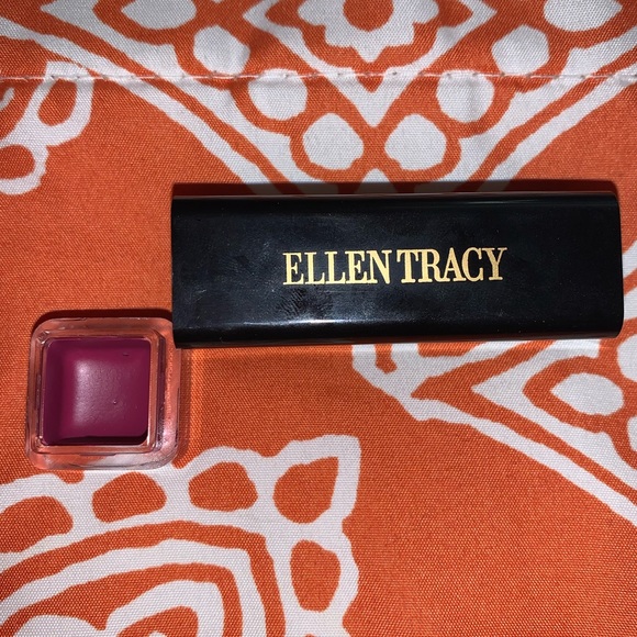 Ellen Tracy lipstick - Picture 2 of 3